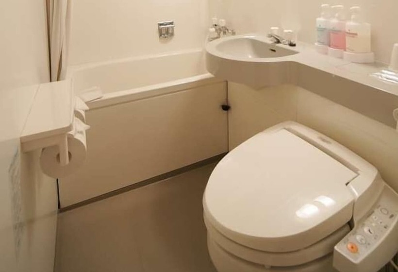 اتاق استاندارد یک نفره, 123 Takasaki