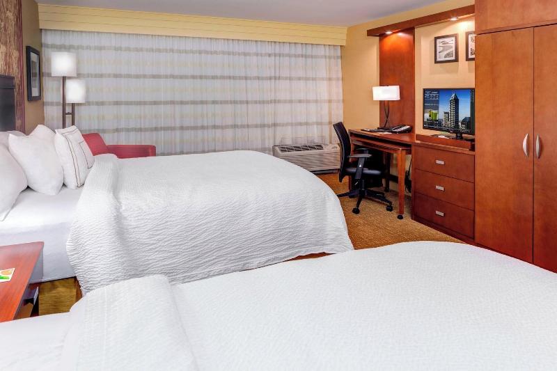 장애인을 위한 스위트, Holiday Inn Bloomington Normal, An Ihg
