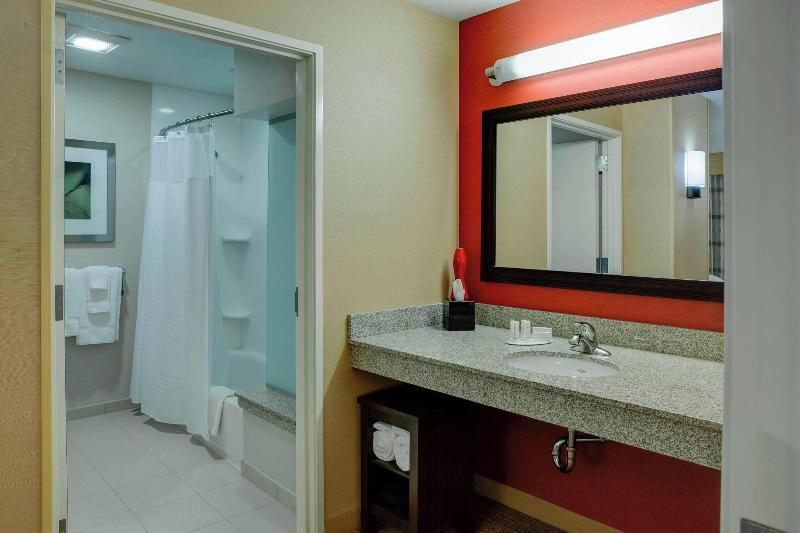Люкс Адаптированный для Инвалидов, Holiday Inn   Bloomington   Normal, An Ihg