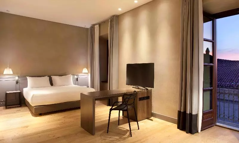 سوییت جونیور, NH Collection Torino Piazza Carlina