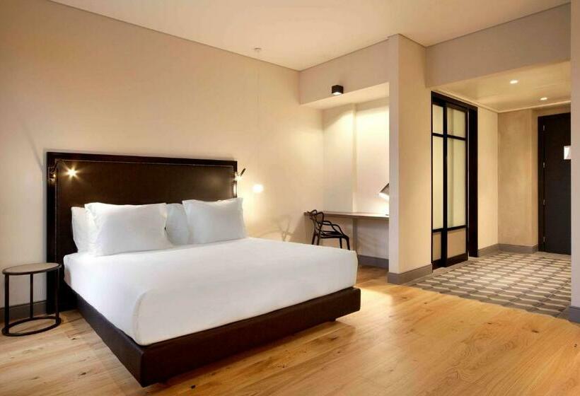 سوییت جونیور, NH Collection Torino Piazza Carlina