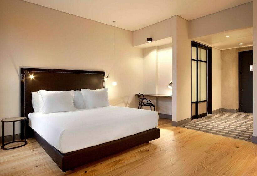 سوییت جونیور, NH Collection Torino Piazza Carlina