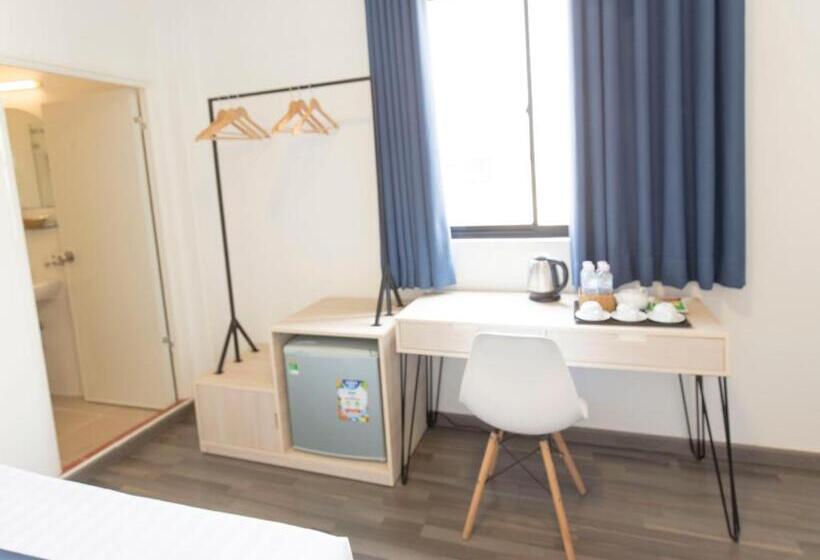 اتاق خانوادگی, Spotlight