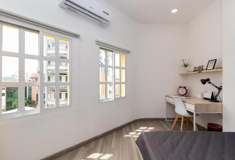 آپارتمان 1 خوابه, Spotlight