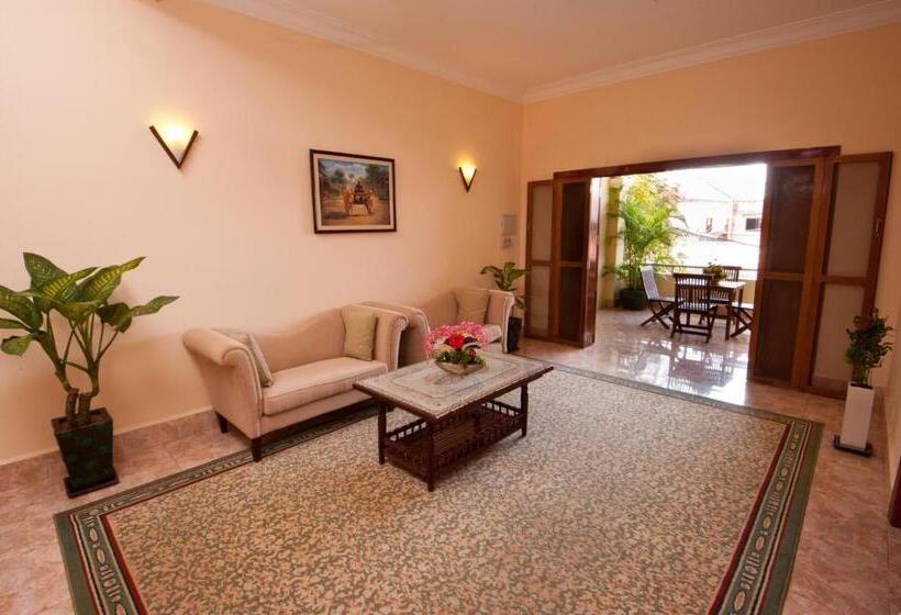 غرفة قياسية, Villa Grange