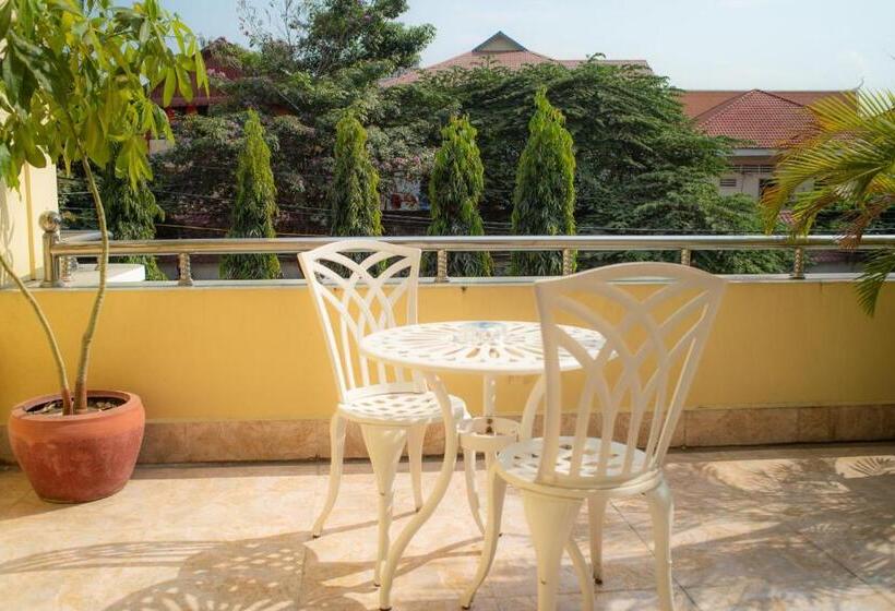 غرفة قياسية مزوَّدة بشُرفة, Villa Grange