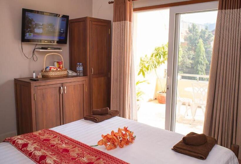 غرفة قياسية مزوَّدة بشُرفة, Villa Grange