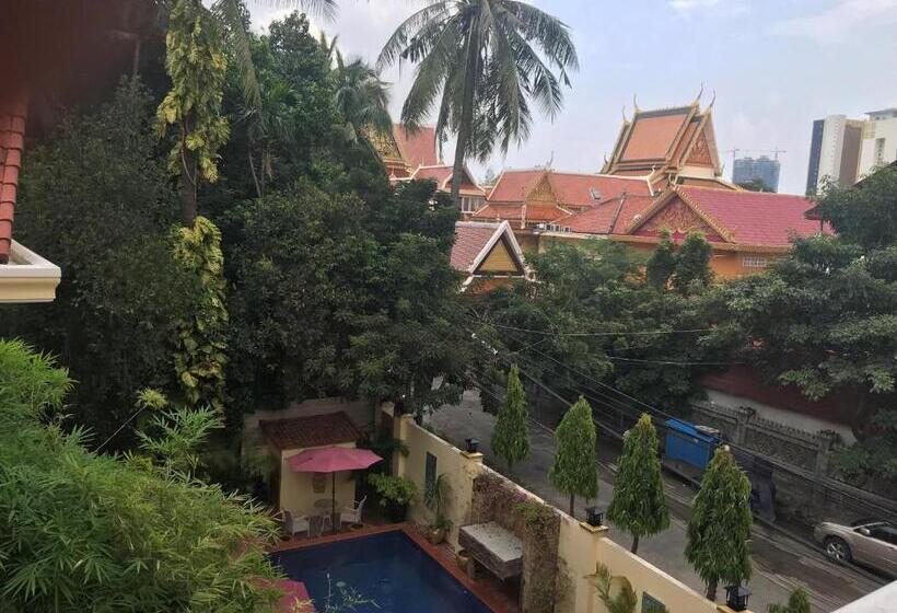 غرفة عائلية, Villa Grange