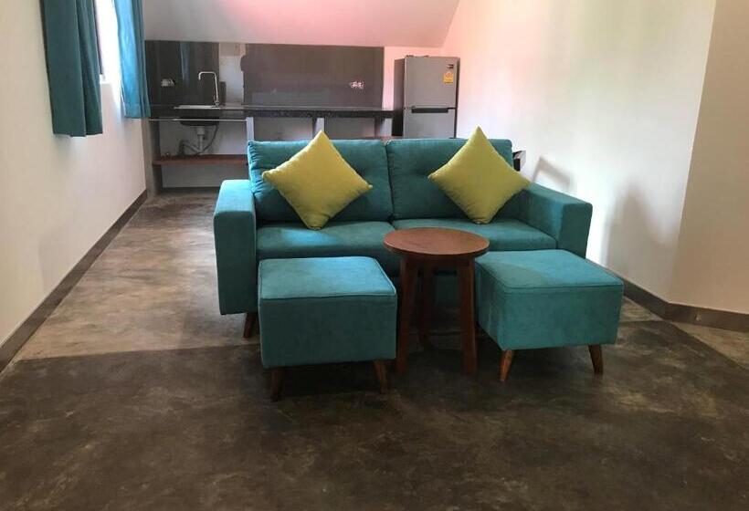 غرفة عائلية, Villa Grange