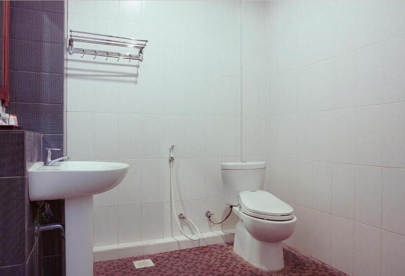 غرفة ديلوكس, Urbanview Omah Pari Boutique