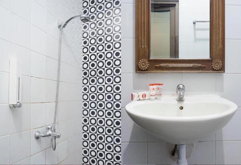 غرفة ديلوكس, Urbanview Omah Pari Boutique