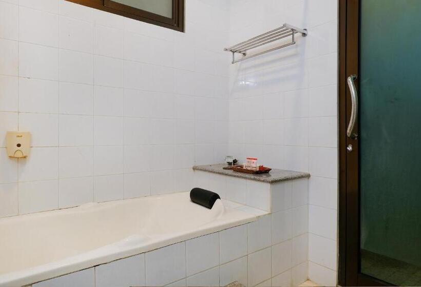 جناح ديلوكس, Urbanview Omah Pari Boutique