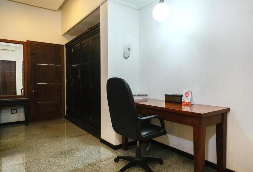 جناح ديلوكس, Urbanview Omah Pari Boutique