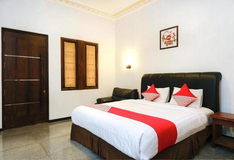 جناح ديلوكس, Urbanview Omah Pari Boutique