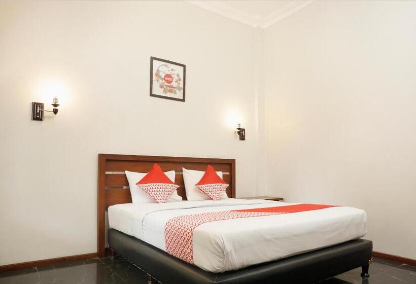 غرفة ديلوكس, Urbanview Omah Pari Boutique