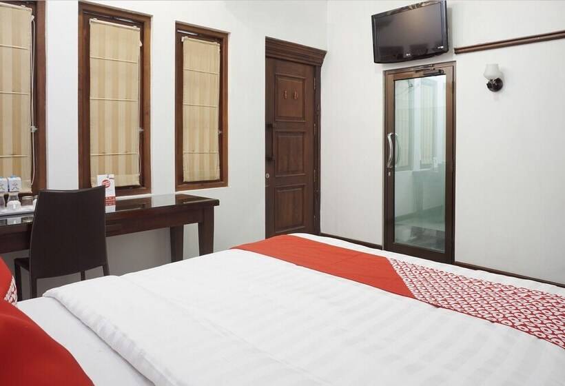 غرفة ديلوكس, Urbanview Omah Pari Boutique