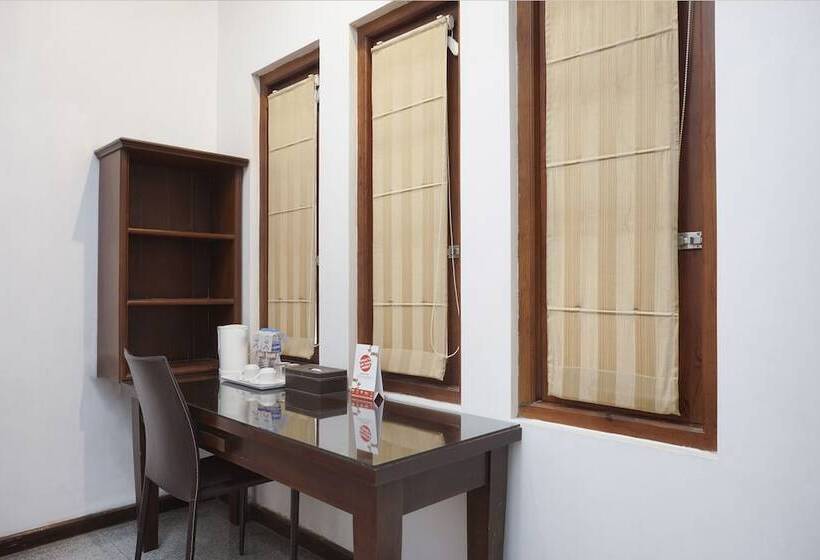 غرفة ديلوكس, Urbanview Omah Pari Boutique