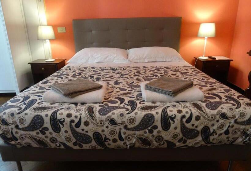 Standard Szoba, Albergo Locanda Alambra