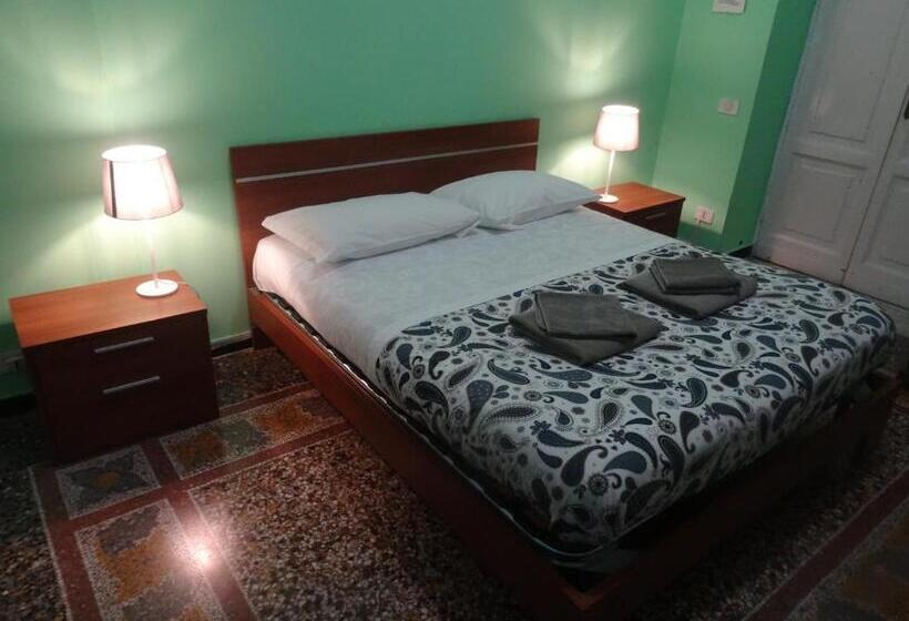 اتاق استاندارد با سرویس بهداشتی مشترک, Albergo Locanda Alambra