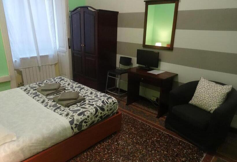 اتاق استاندارد با سرویس بهداشتی مشترک, Albergo Locanda Alambra