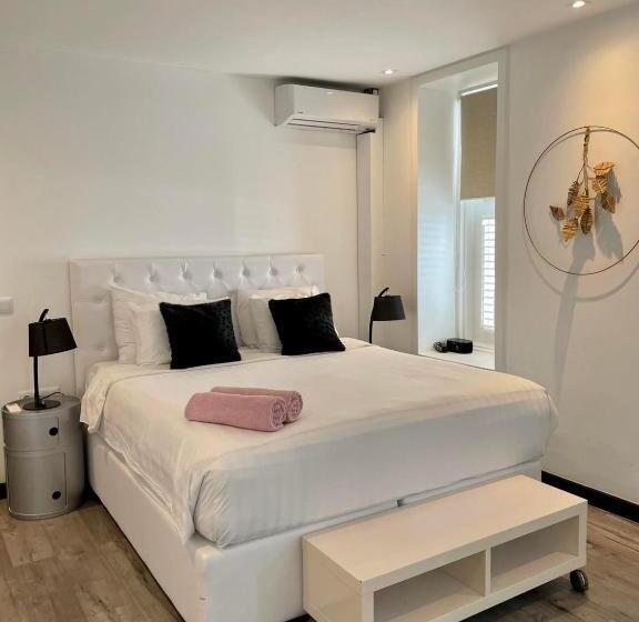 آپارتمان 2 خوابه با چشم‌انداز دریا, Saint Tropez Boutique