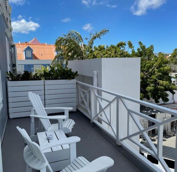 اتاق سوپریور با بالکن, Saint Tropez Boutique