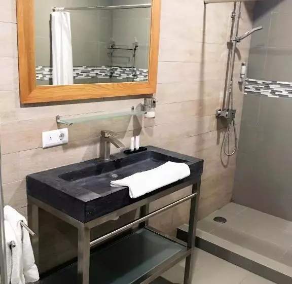 آپارتمان 1 خوابه با بالکن, Saint Tropez Boutique