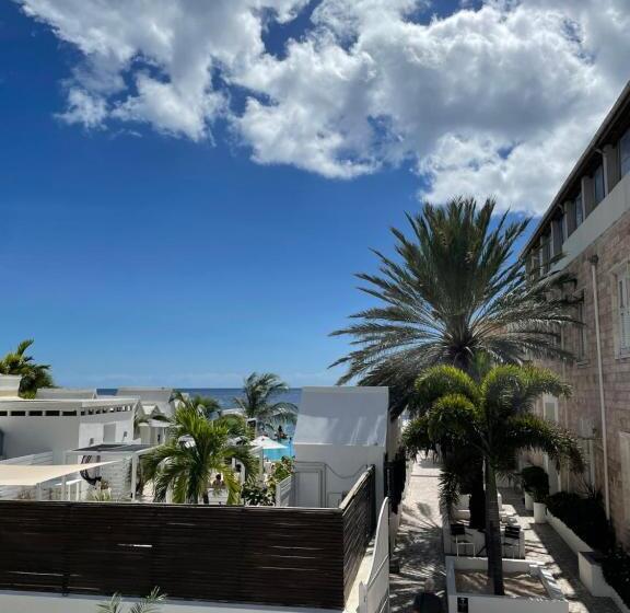 اتاق استاندارد با بالکن و چشمانداز دریا, Saint Tropez Boutique