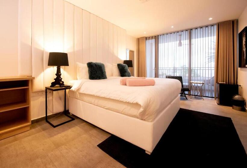 اتاق استاندارد با بالکن و چشمانداز دریا, Saint Tropez Boutique