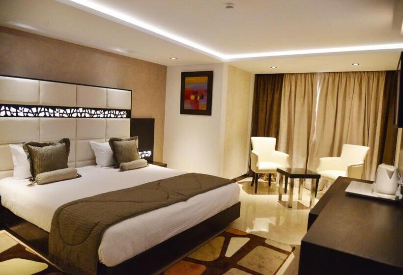 חדר דלוקס, Samarons Hotels