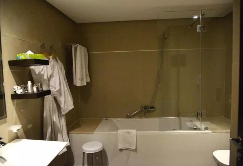 اتاق لوکس, Samarons Hotels