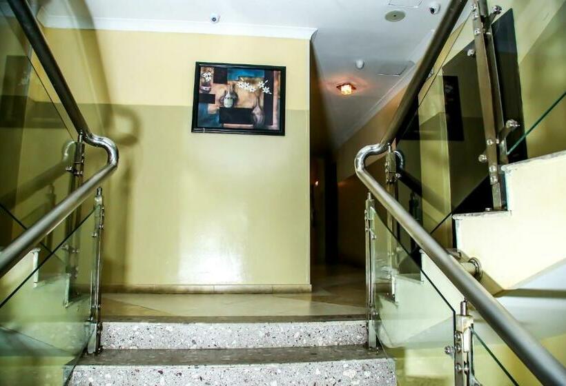 اتاق لوکس با چشمانداز دریا, Brisotel Beira Mar