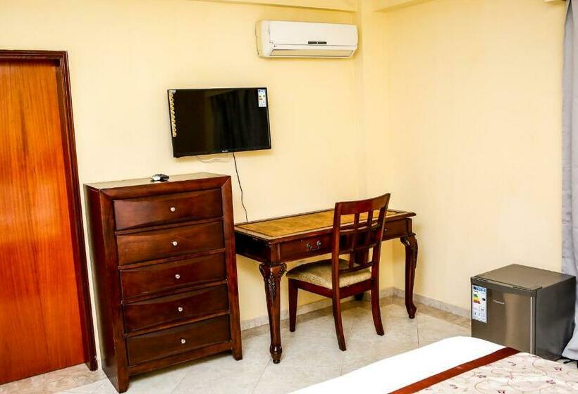 اتاق لوکس با چشمانداز دریا, Brisotel Beira Mar