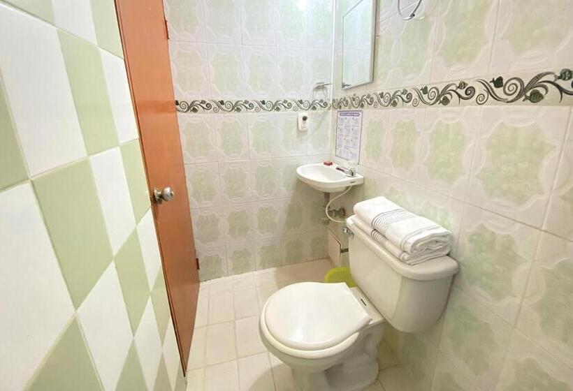 غرفة قياسية, Ayenda Republicano Colonial No 2