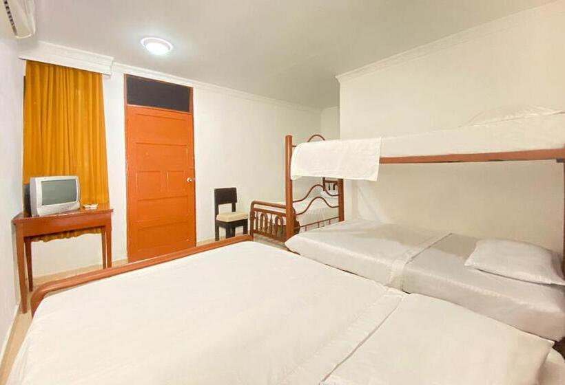 غرفة عائلية, Ayenda Republicano Colonial No 2