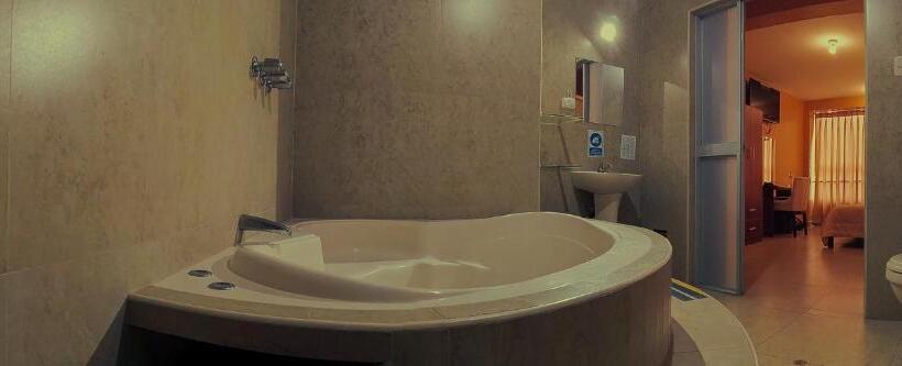 اتاق سوپریور, Marzano