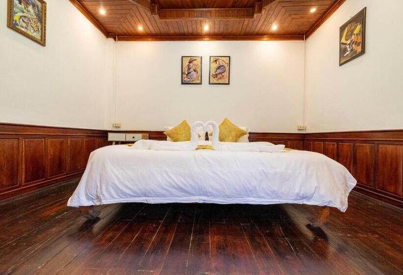 수피리어 트리플 룸, Mekong Chidlatda Villa