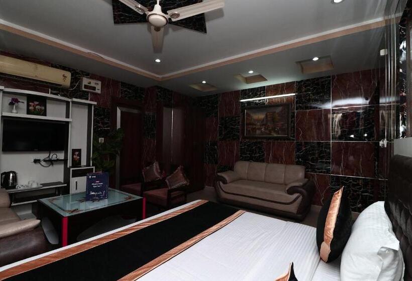 غرفة كلاسيكية ثلاثية, Collection O Tikonia Formerly Hotel Jatin