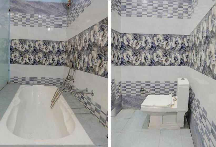 חדר דלוקס, Super Hotel O The Royals Inn