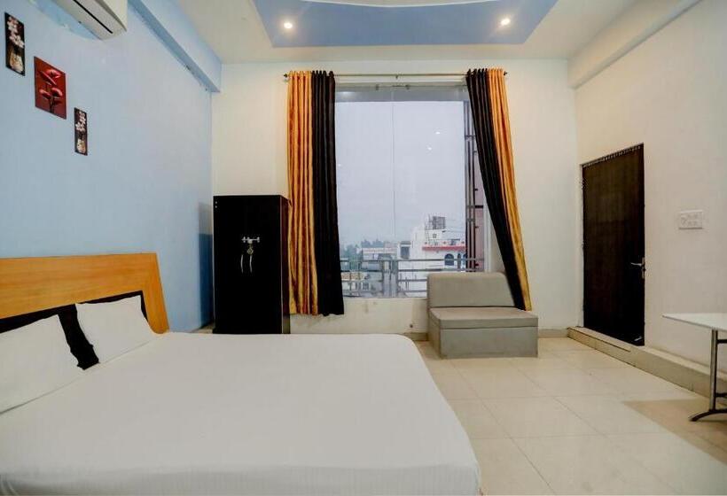 חדר דלוקס, Super Hotel O The Royals Inn