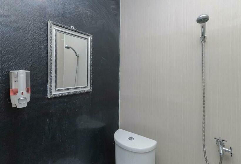 スタンダードルーム, Reddoorz Near Mayapada Hospital Surabaya