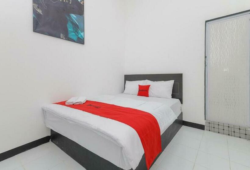 اتاق استاندارد, Reddoorz Near Mayapada Hospital Surabaya