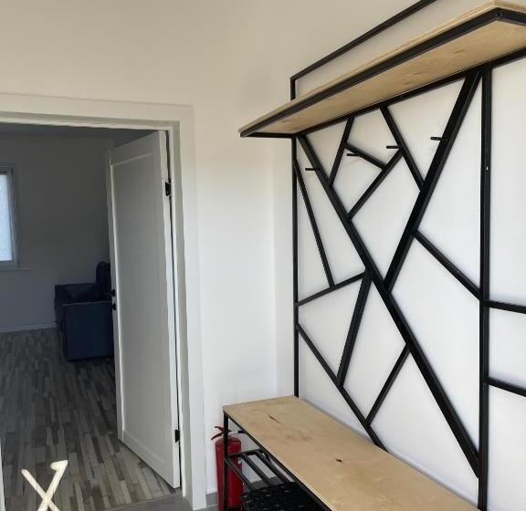 1 Bedroom Apartment Lake View, Lake View