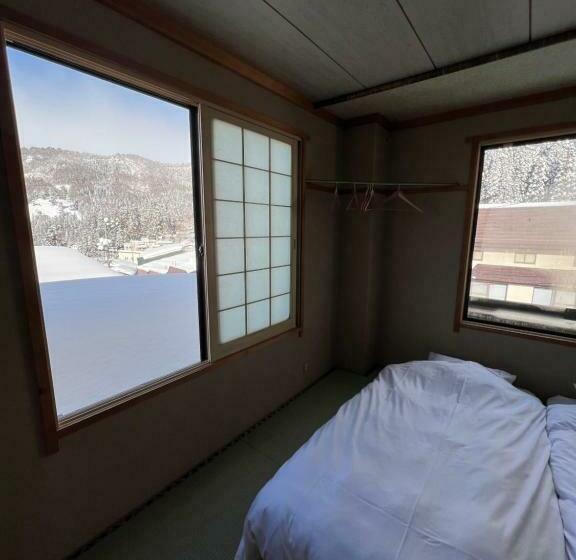 Номер Стандарт Вид на Горы, Lodge Seizan