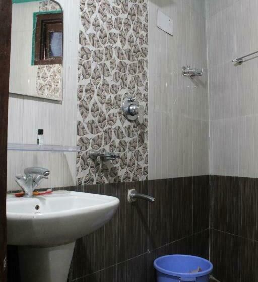 اتاق استاندارد با چشمانداز کوهستان, Pineview Cafe