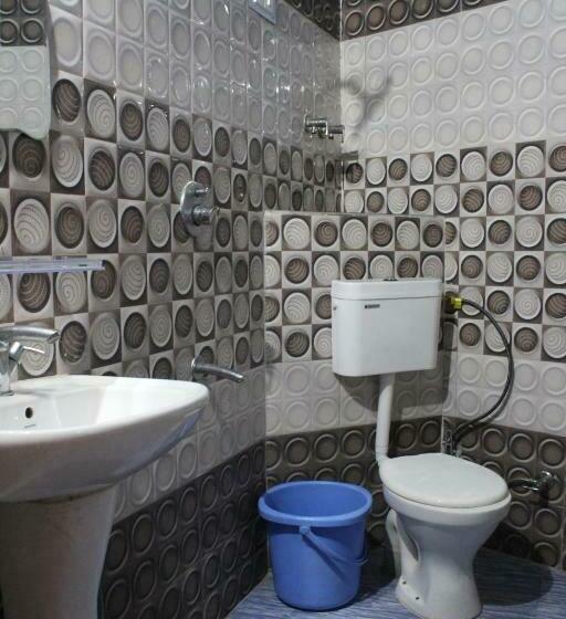 اتاق استاندارد با چشمانداز کوهستان, Pineview Cafe