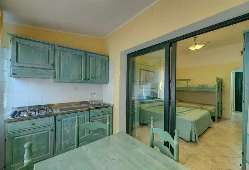Standard-studio, Residence Con Piscina A Sos Alinos