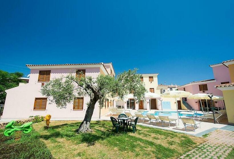 إستوديو قياسى, Residence Con Piscina A Sos Alinos