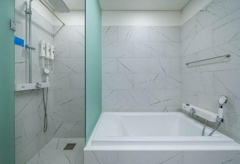 סוויטה משפחתית, Parangvue