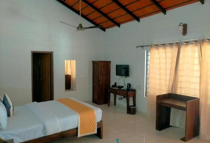 اتاق خانوادگی, Coffeeberry Hills Chikamagalur